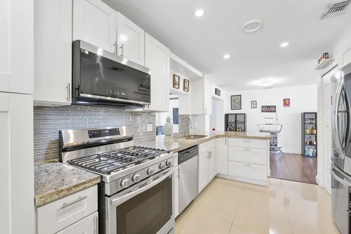 11631 Nw 29th St_039