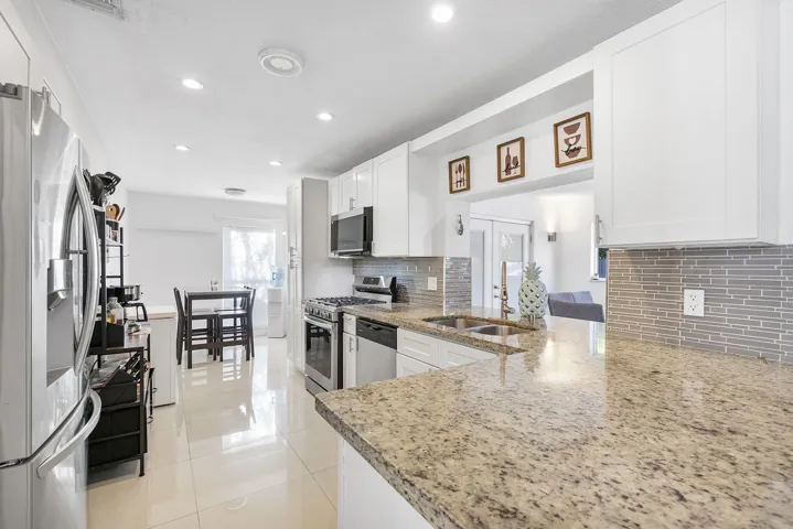 11631 Nw 29th St_037