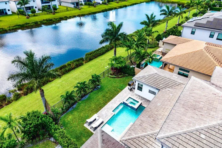 085-8550CrystalDownsAvenue-BocaRaton-FL-