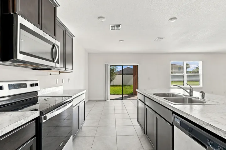 11_kitchen