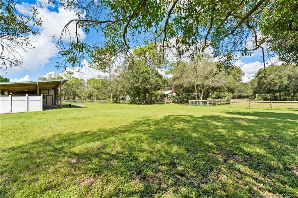 Property photo 32