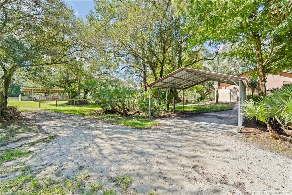 Property photo 33