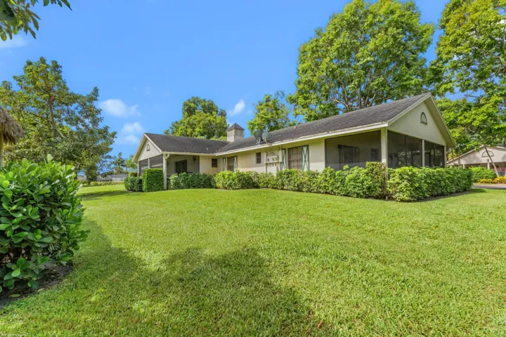 5110 S Shore Blvd 016