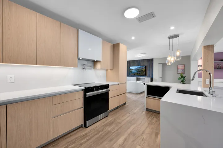 1011 SE 2nd Ave Pompano Beach 00007