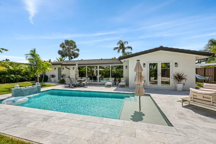 1011 SE 2nd Ave Pompano Beach 00021_1
