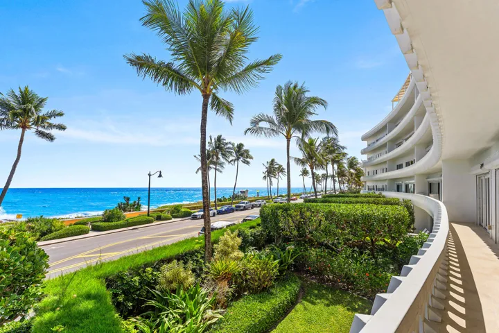 035-300SouthOceanBoulevard-2D-PalmBeach-