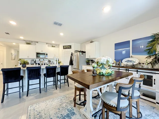 Best dining to kitchen