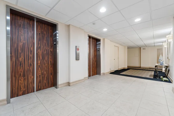 029-5440NOceanDr-PH205-SingerIsland-FULL