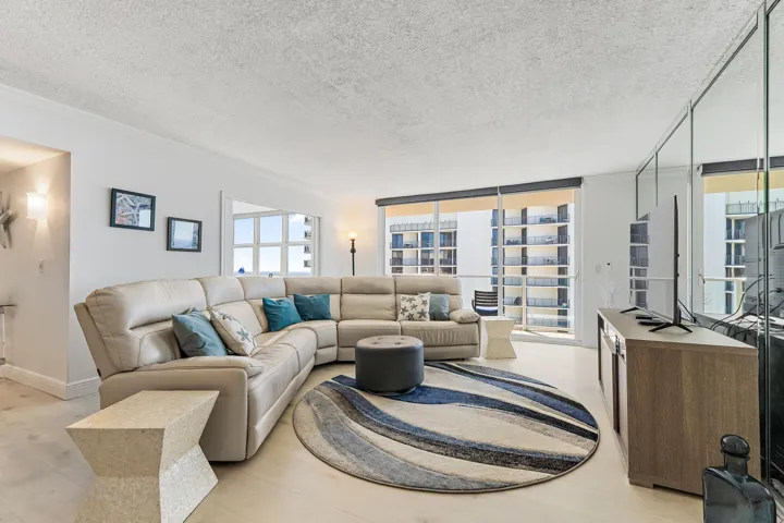 049-5440NOceanDr-PH205-SingerIsland-FULL