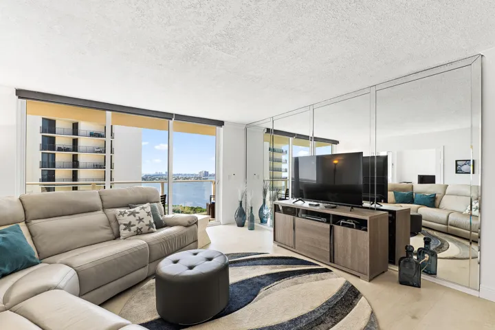 050-5440NOceanDr-PH205-SingerIsland-FULL