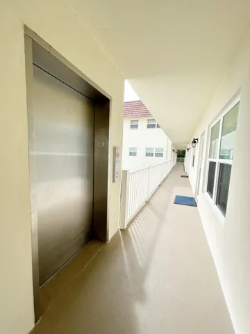 27-Elevator