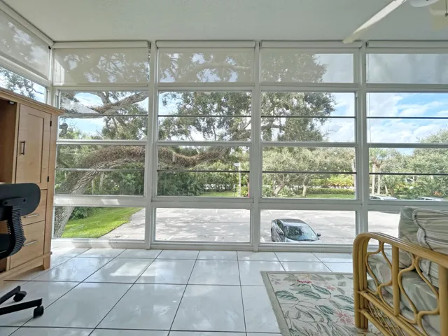 12-FLORIDA ROOM