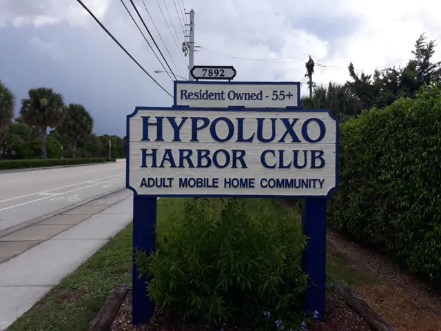 Entrance sign
