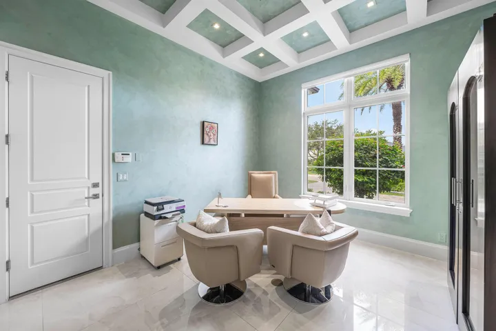 2296_Acorn_Palm_Road_33
