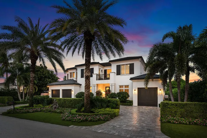 2296_Acorn_Palm_Road_Dusk_02