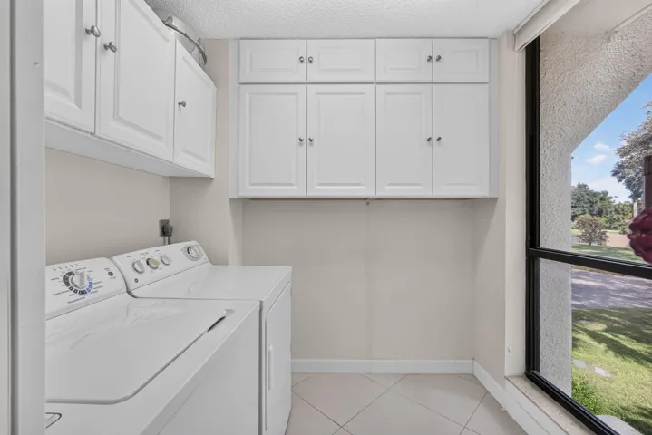 71-web-or-mls-Laundry Room