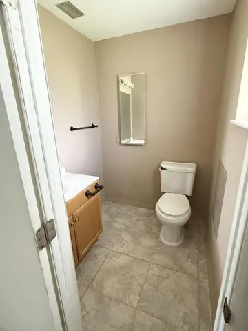 master 1/2 bath