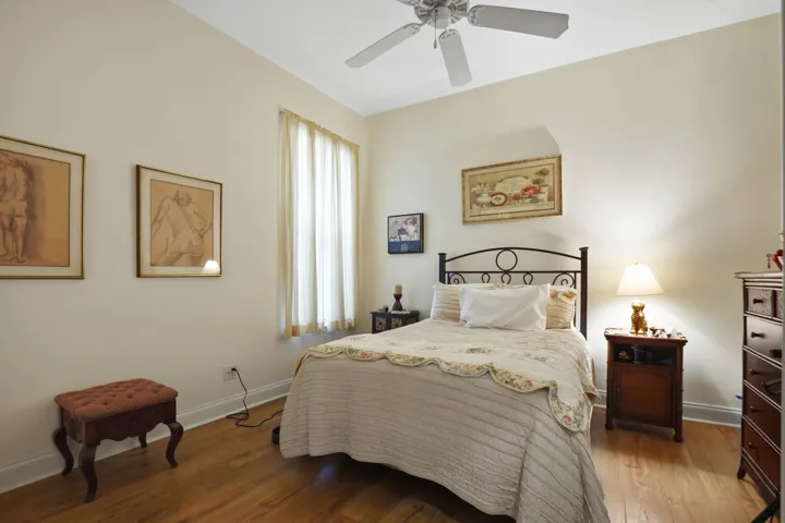 09 Bedroom 04