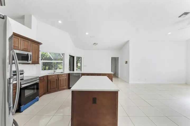 11932 nw 2nd st_043