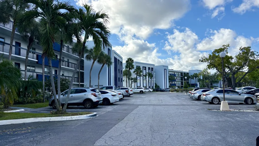 FUTURE COLORS AND DESIGN FOR THE BUILDING