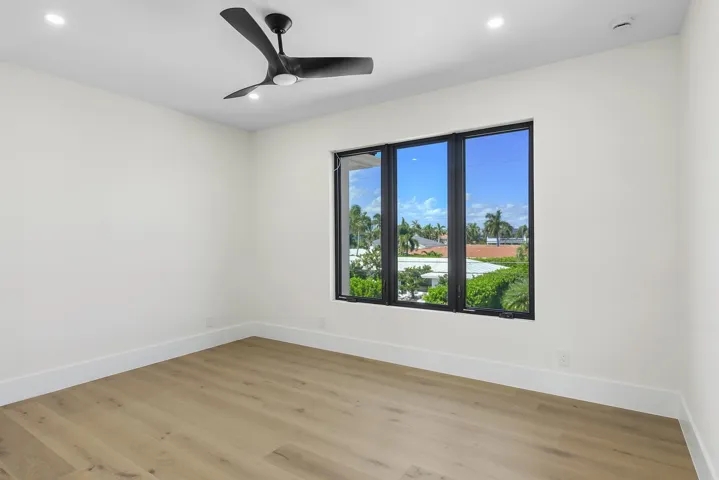 045-046-2856 NE 26th St-1499x1000