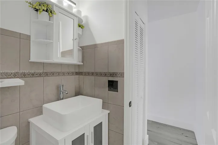 Bathroom #2