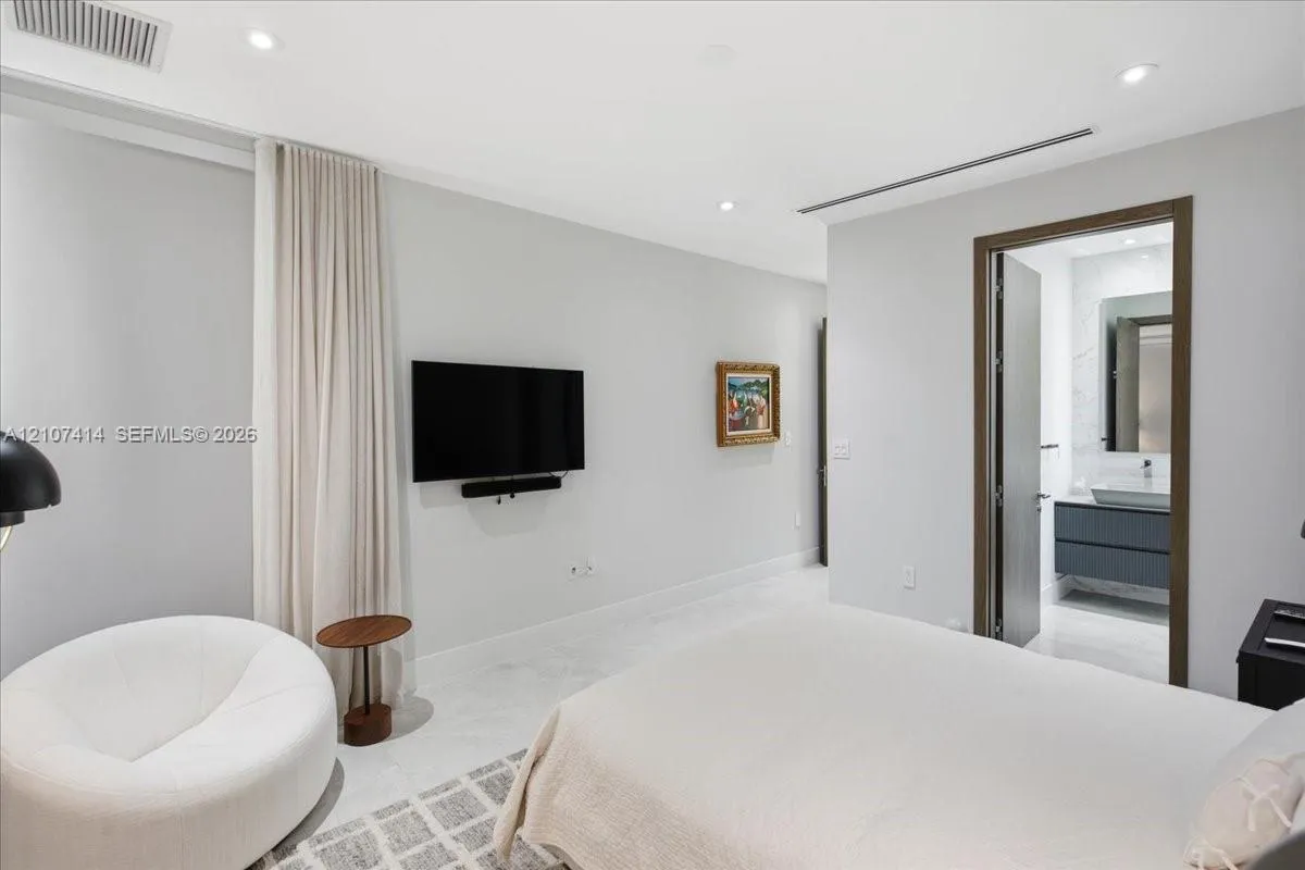 Property photo 73