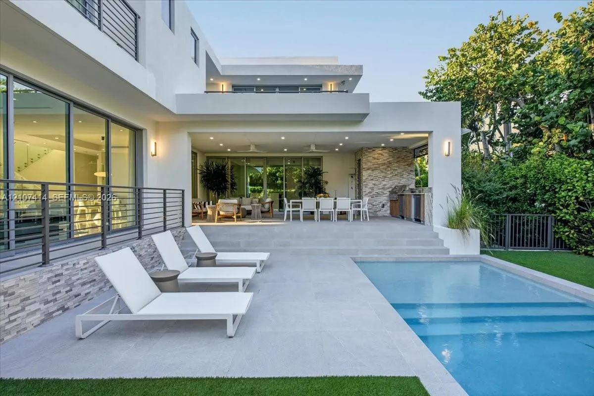 Property photo 86
