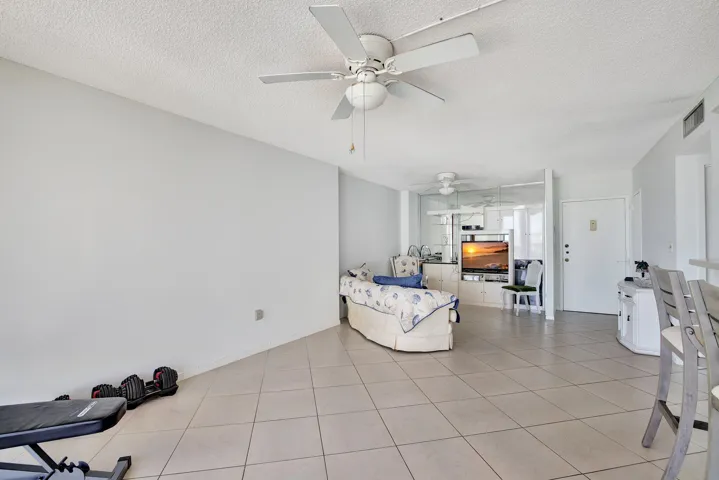 24-web-or-mls-699A2658