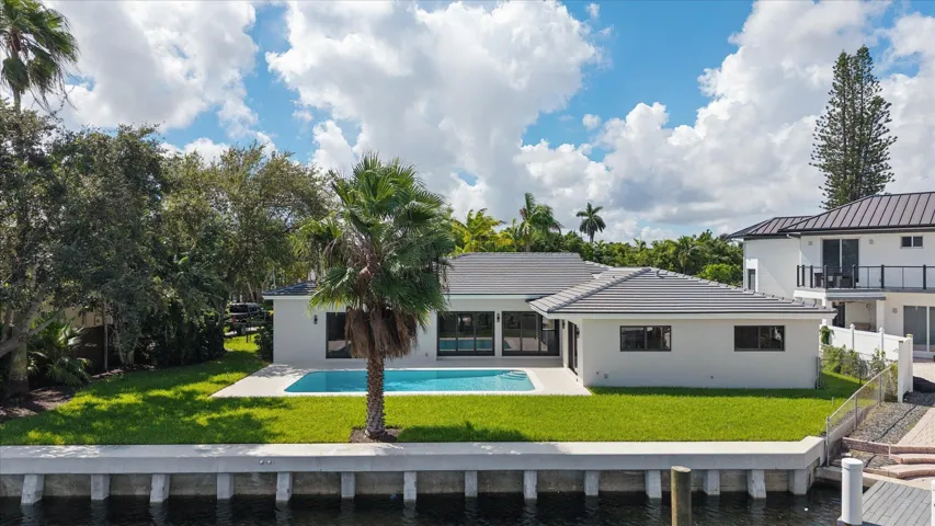 36-Bertanzetti-3111 NE 55th St-36