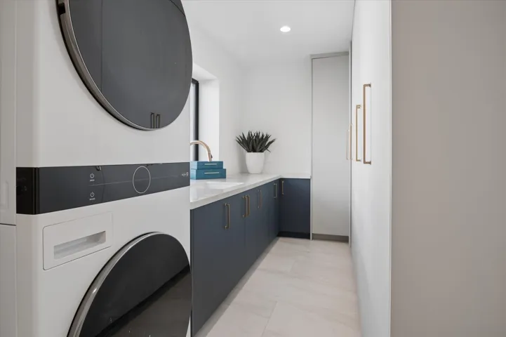 26-Bertanzetti-3111 NE 55th St-26