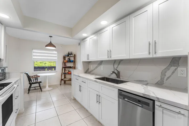 012-1702AndrosIsle-C4-CoconutCreek-FL-33