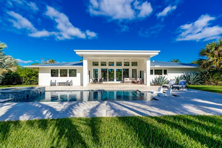Pool & Spa