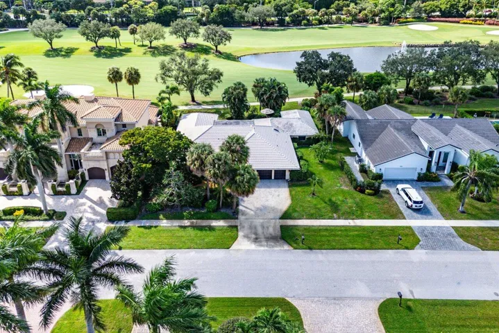 049-16821RoseAppleDrive