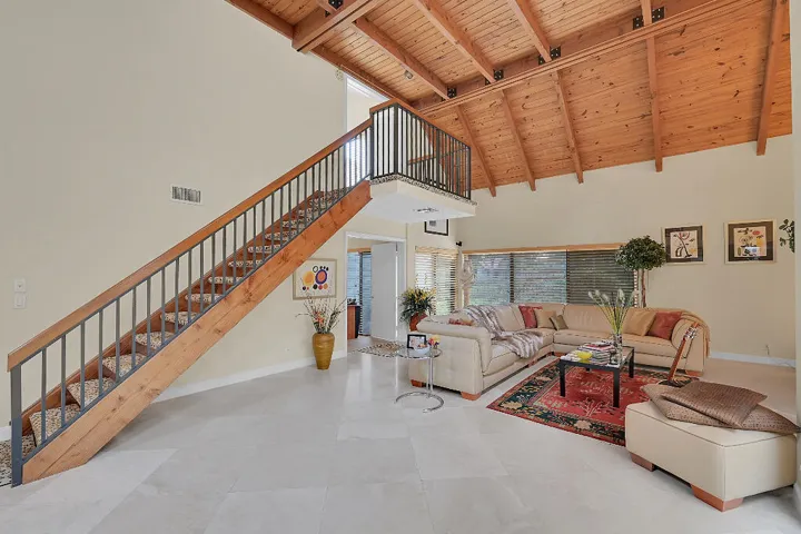 6130 Via Tierra Drive, Boca Raton