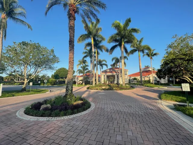 Clubhouse Entrance (2)