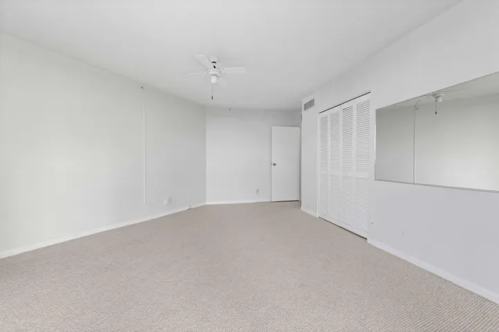 26 Bedroom 03