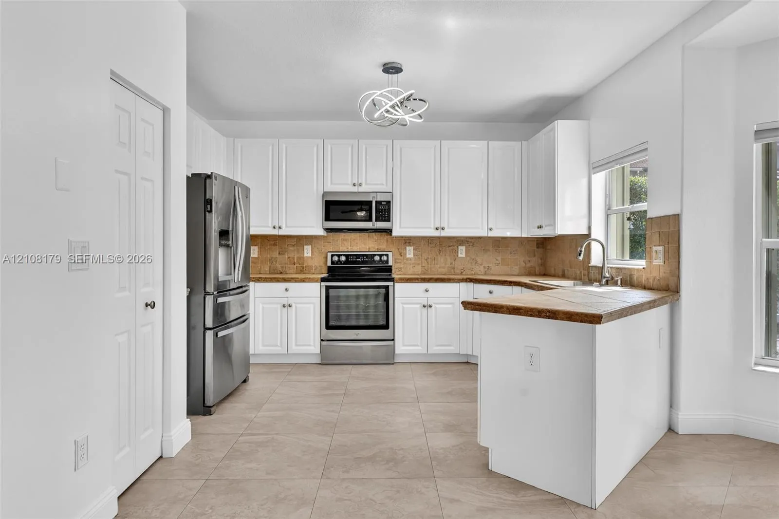 Property photo 8
