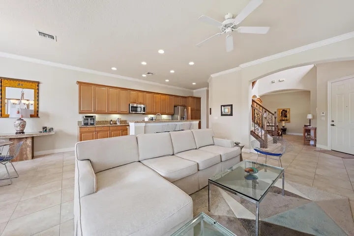 Family & Kitchen