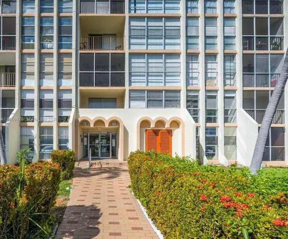 Building 801 - Entrance (ADA Accessible)