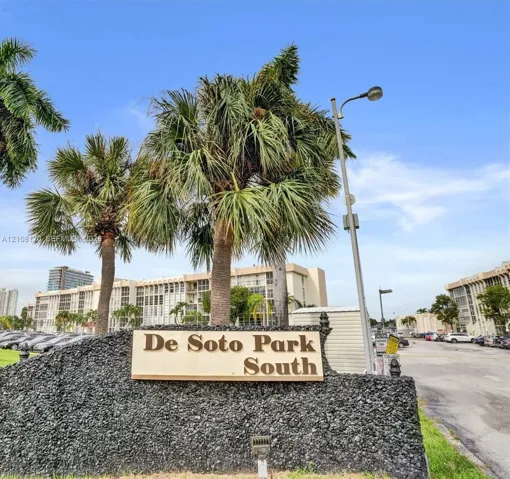 De Soto Park South Sign