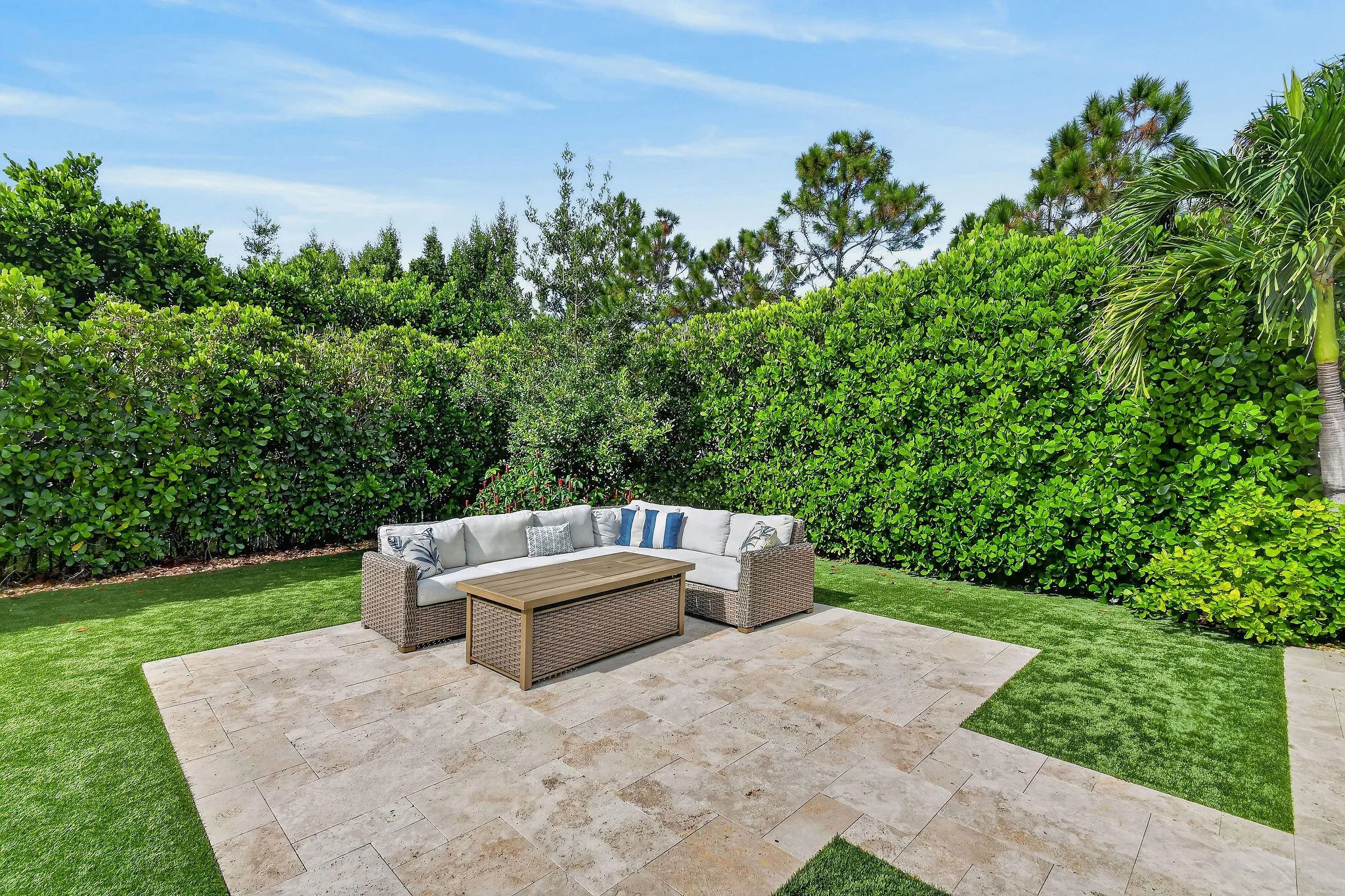 Property photo 77