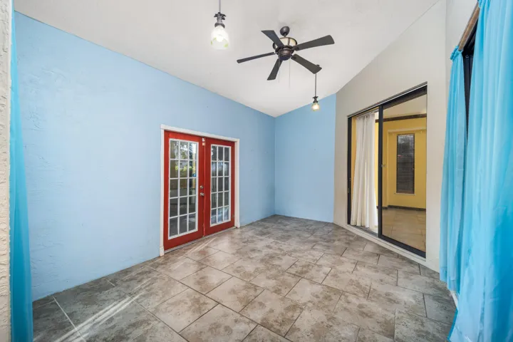 Sunroom/Enclosed Porch