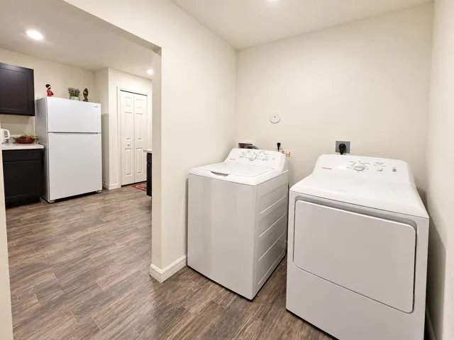 Washer & Dryer