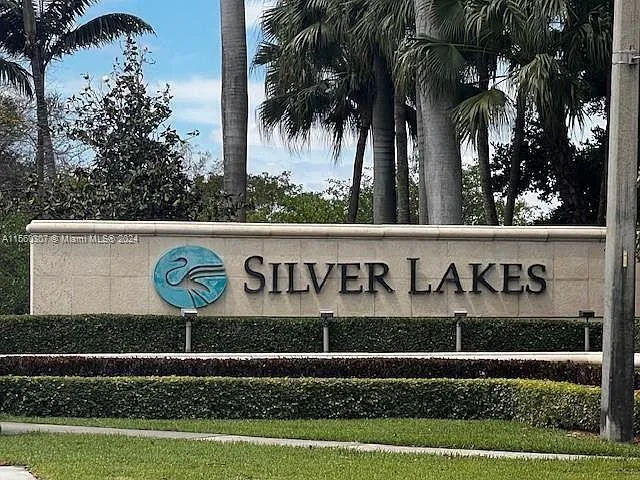 Silver lakes