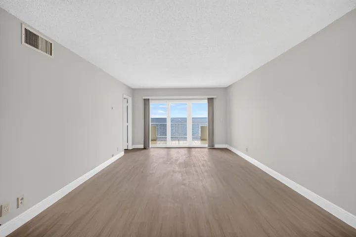 13-web-or-mls-037_699A4369