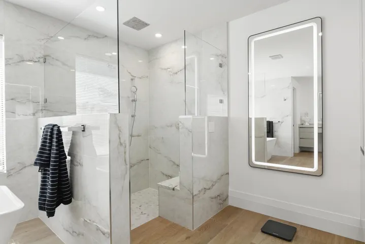 Primary shower