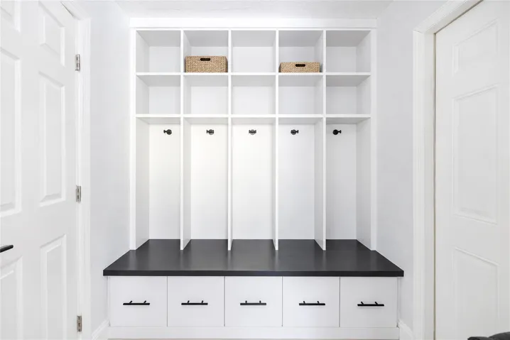 Minimalist White Mudroom Storage Built-I