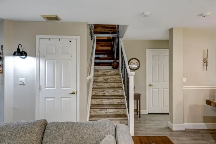 15-4867 Pinemore Lane-12
