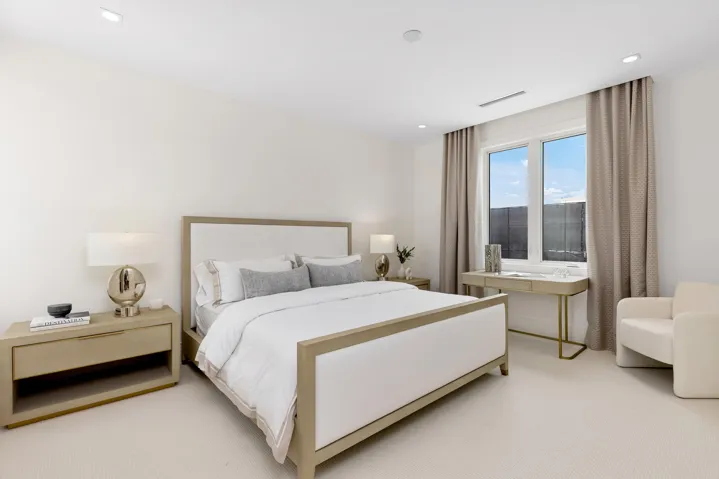 30 - Guest Bed 1